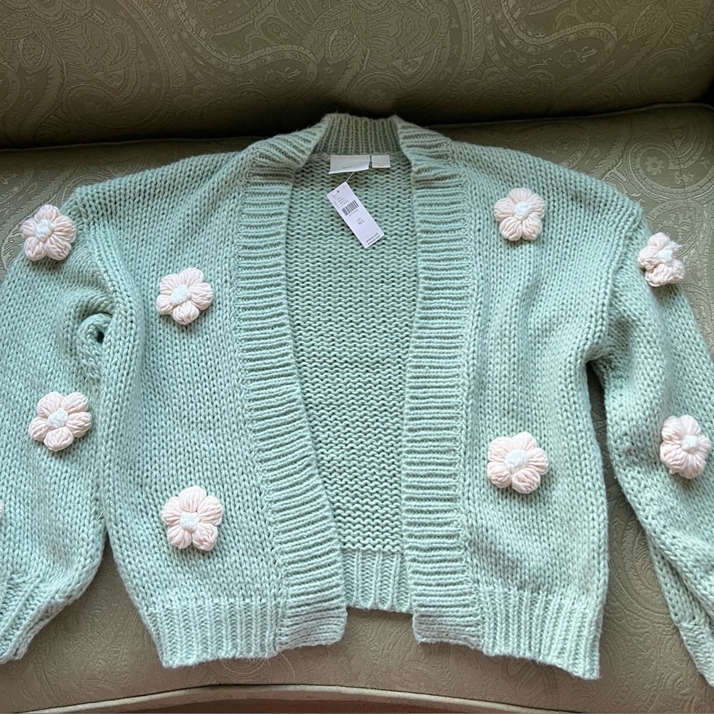 NWT Anthropologie Susannah Chunky 3D Floral Knit Cardigan One Size - Picture 7 of 12